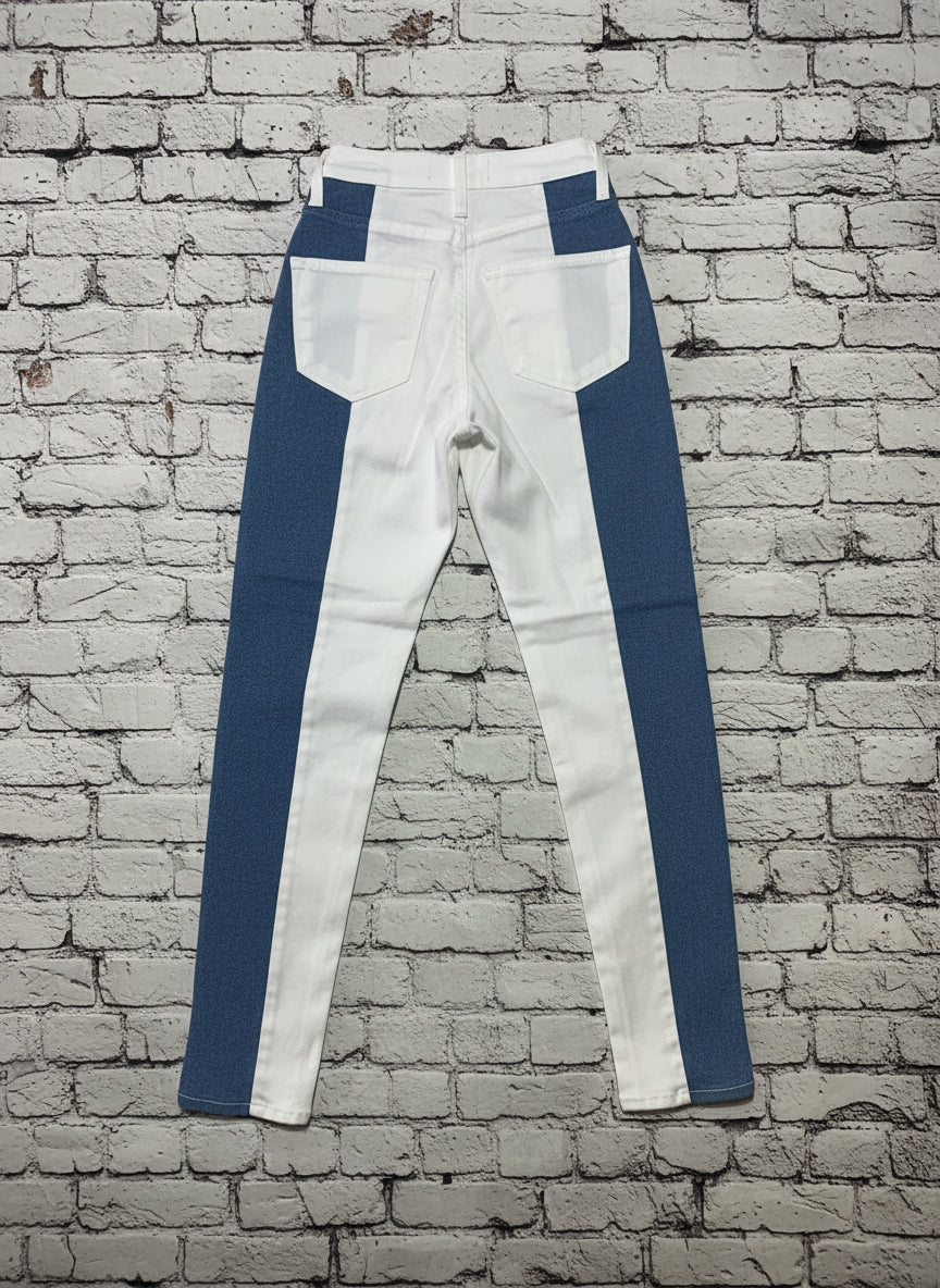 AKIRA Two-Tone High Rise Skinny Jeans – Blue & White, Made in USA, Size 1 (W24)