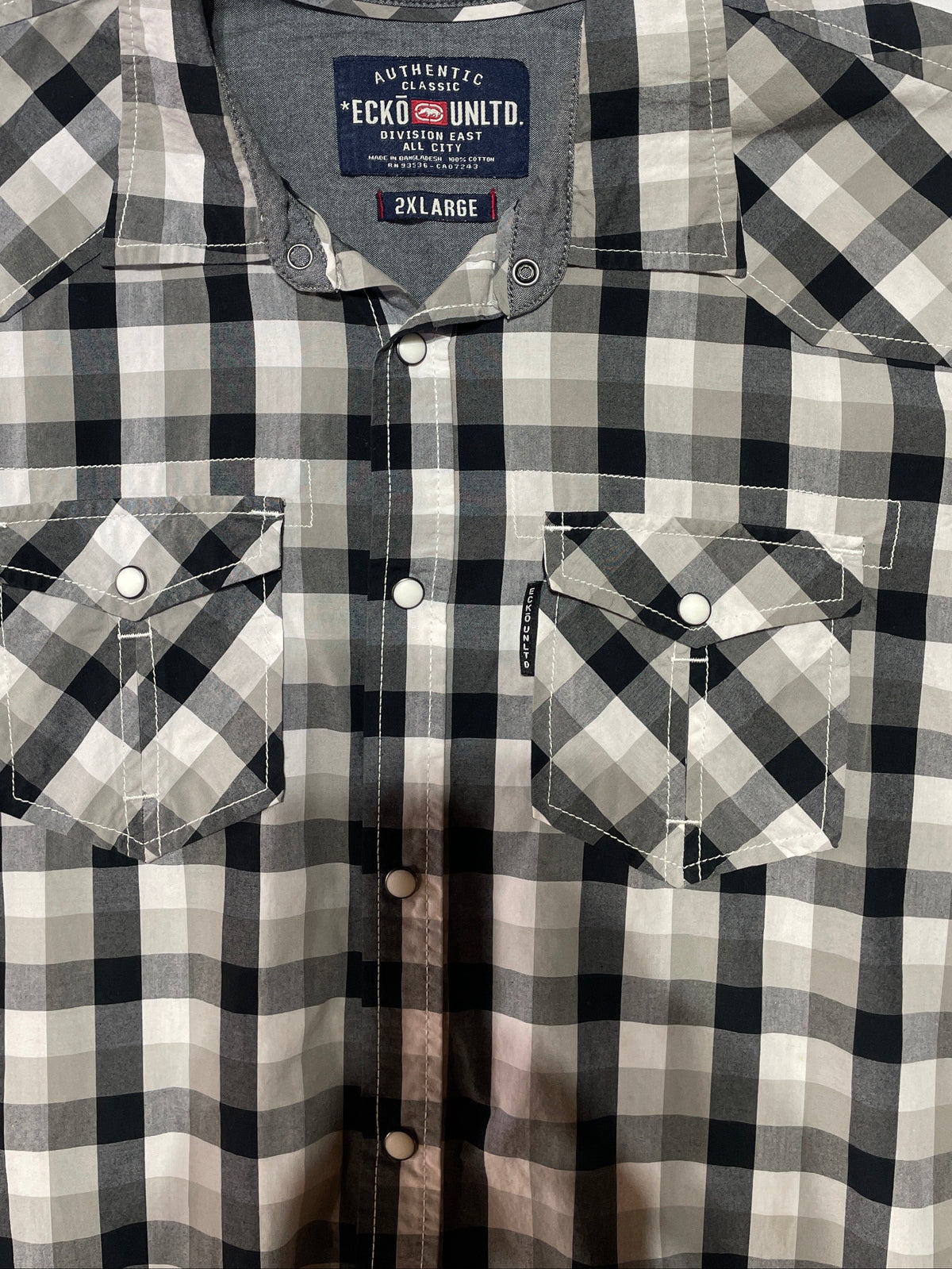 ECKO Unltd Men’s 2XL Black & White Plaid Snap Button Shirt Y2K Vintage Streetwear