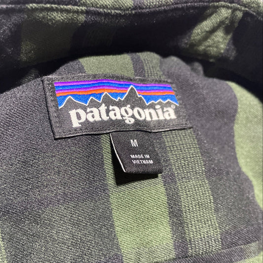 Patagonia Canyonite Stretch Flannel Shirt Green Plaid – Men’s Medium