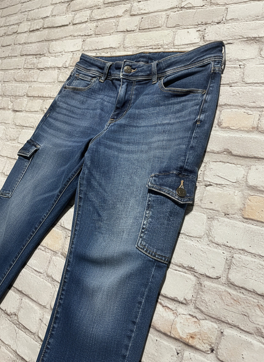 American Eagle Stretch Cargo Flare Jeans Women’s Size 10 Short Blue Mid Rise
