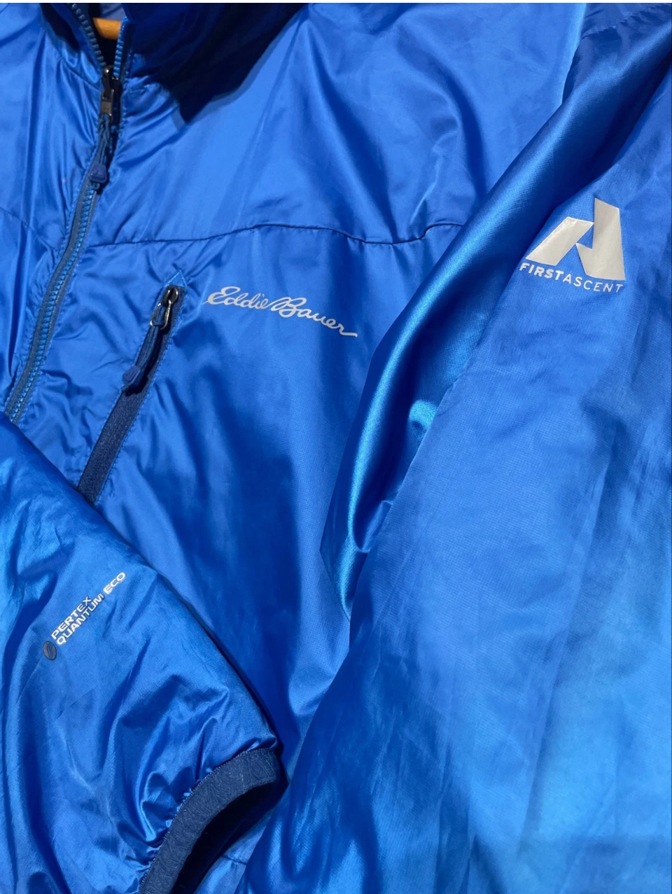 Eddie Bauer First Ascent IgniteLite Reversible Jacket – Men’s Large, Blue.